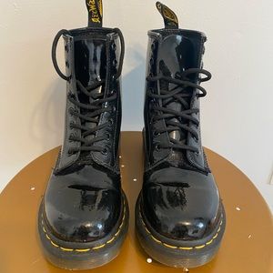 Dr Marten 1460 Women’s Patent Leather Lace Up